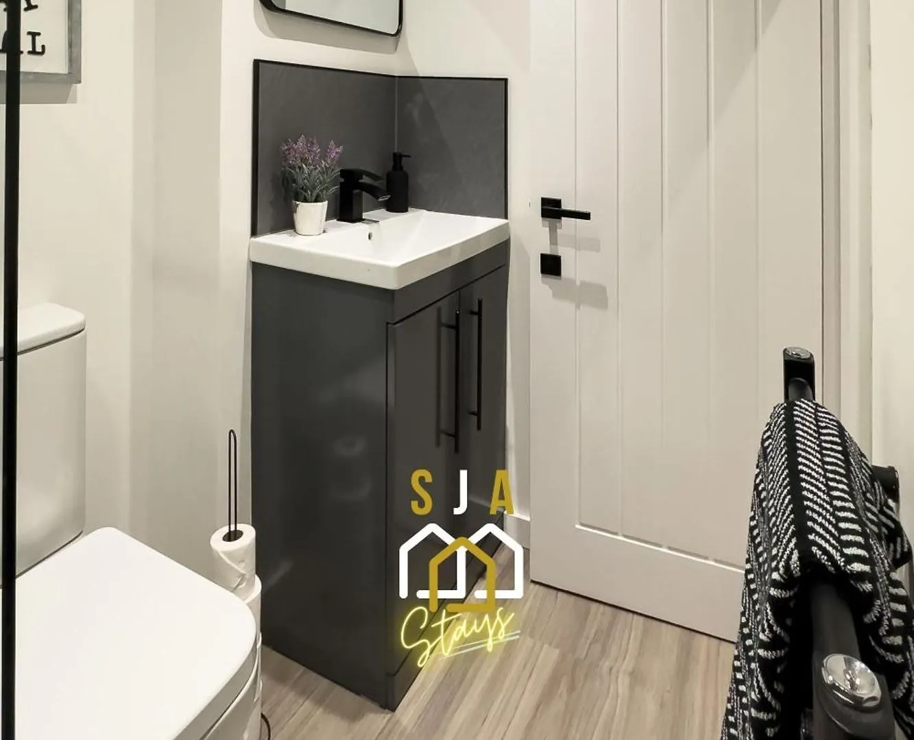 West End Retreat - Sja Stays - 2 Bed Apartment Абердин 0*,