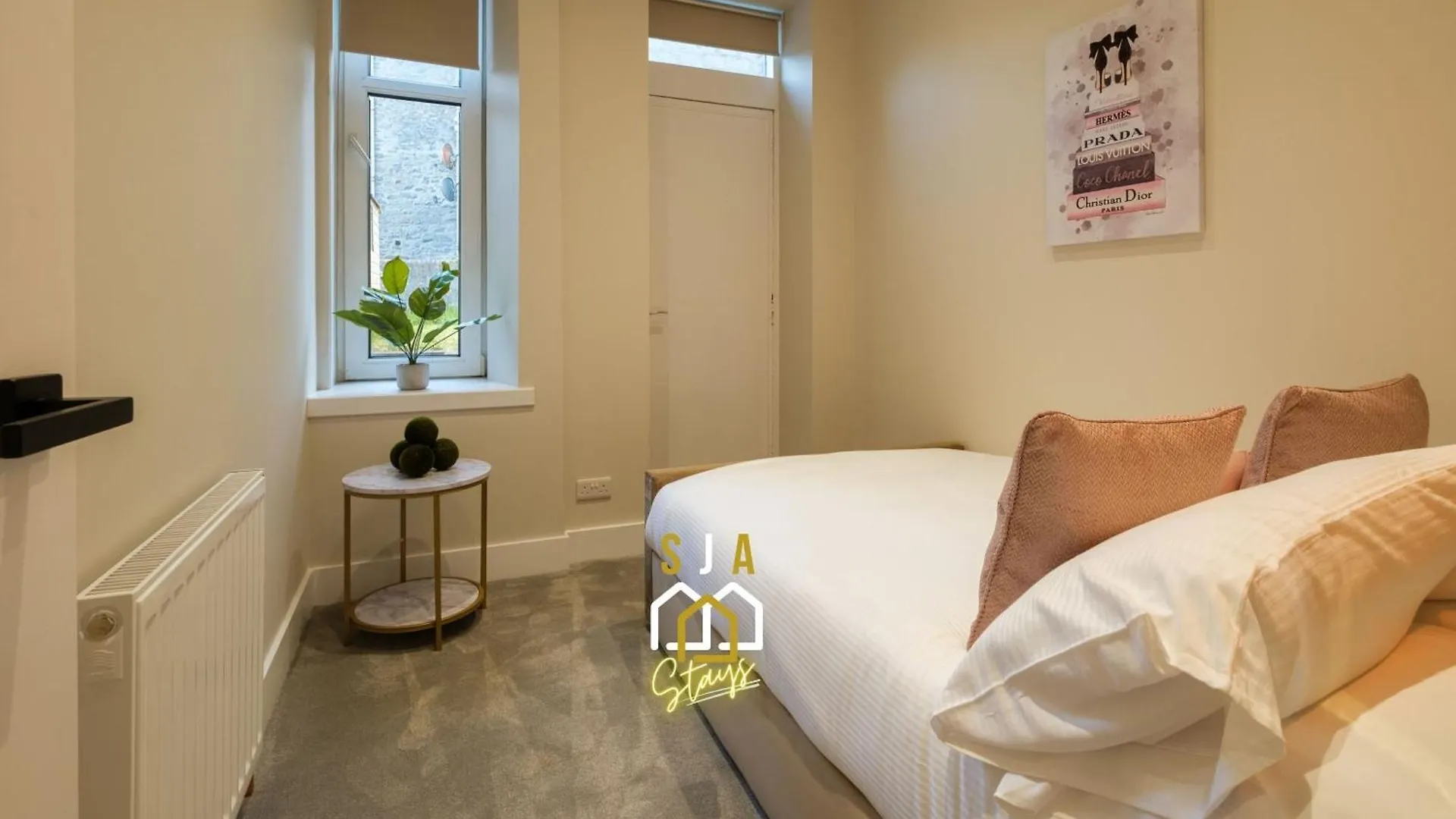 West End Retreat - Sja Stays - 2 Bed Apartment Абердин